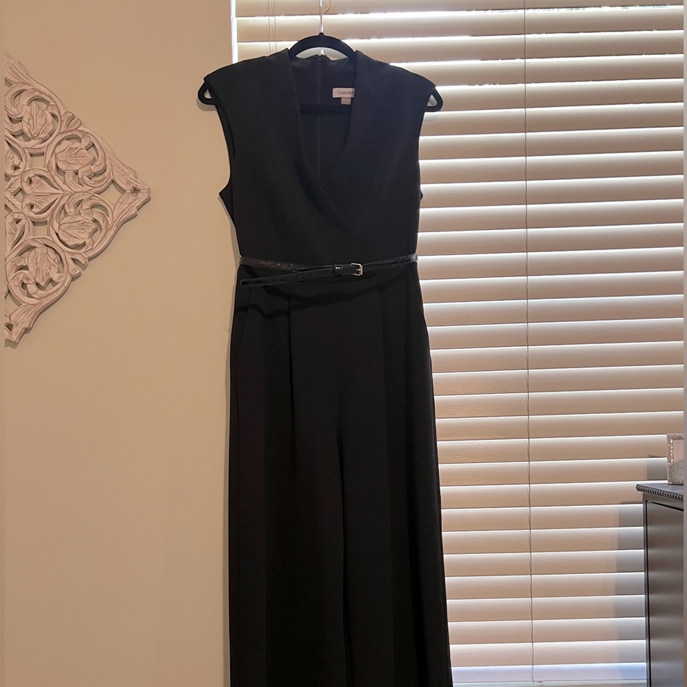 Calvin Klein jumpsuit wide leg with belt in a size 8 black